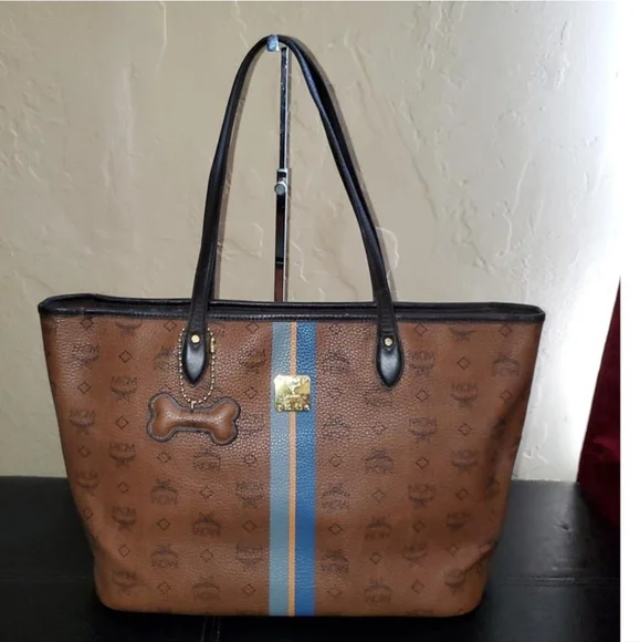 MCM Tote Bag - Picture 3 of 16